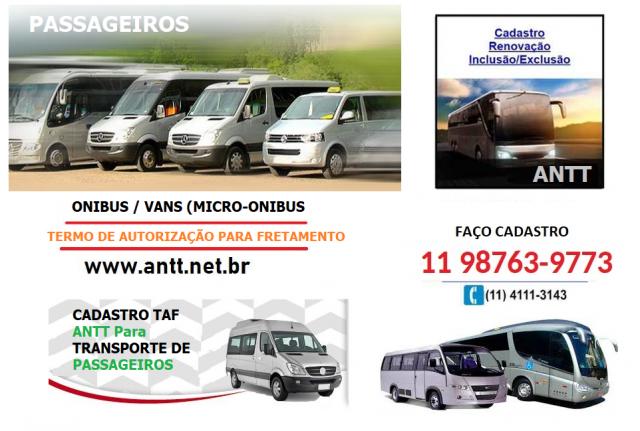 Motoristas usam carros particulares para transportar passageiros